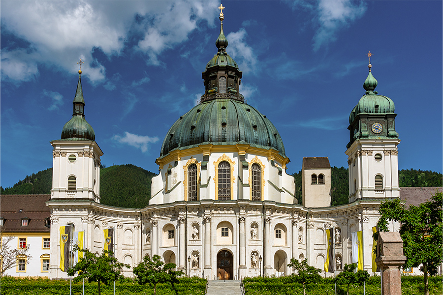 Außenaufnahme des Klosters Ettal nahe Oberammergau.